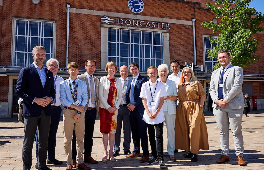 Rail Minister Wendy Morton MP welcomed to Doncaster ahead of GBR HQ vote deadline