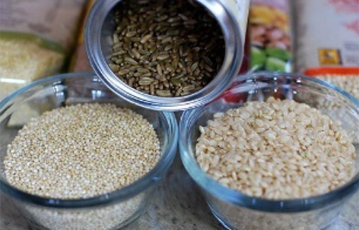 Make your own musical instrument with a box of rice