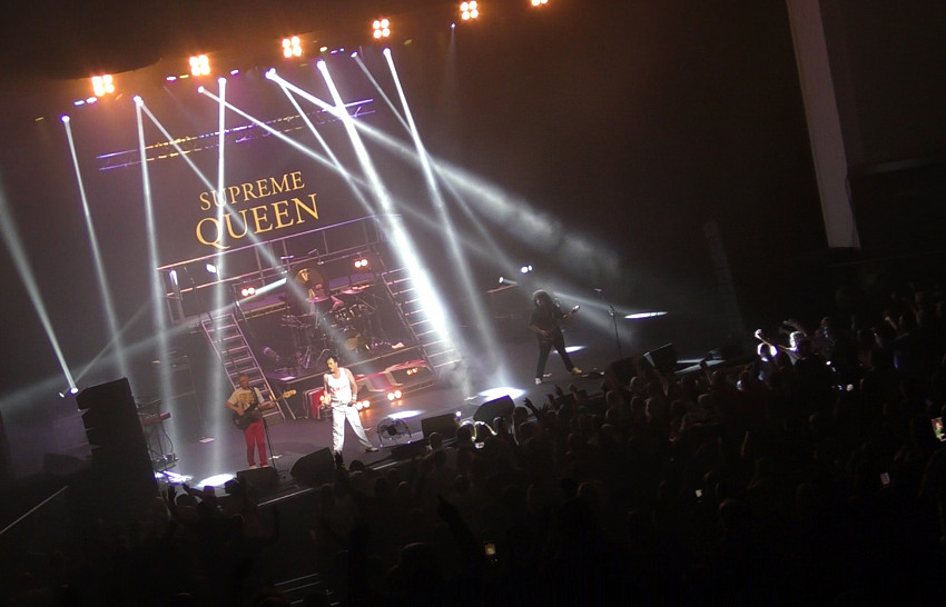 Supreme Queen at Doncaster Dome