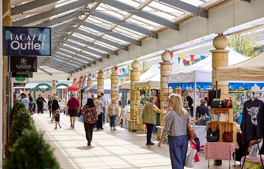 Artisan & Craft Fayre at Lakeside Village