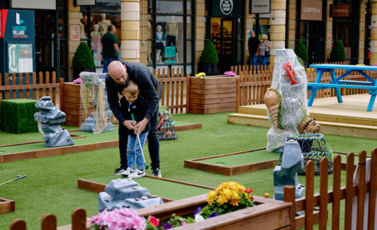 Lakeside Village launches ‘Under the Sea’ crazy golf and family trail