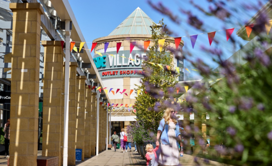 Walk to D’Feet MND at Lakeside Village